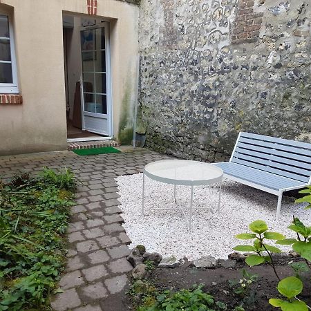 La cabane du Petit Matelot Honfleur Extérieur photo