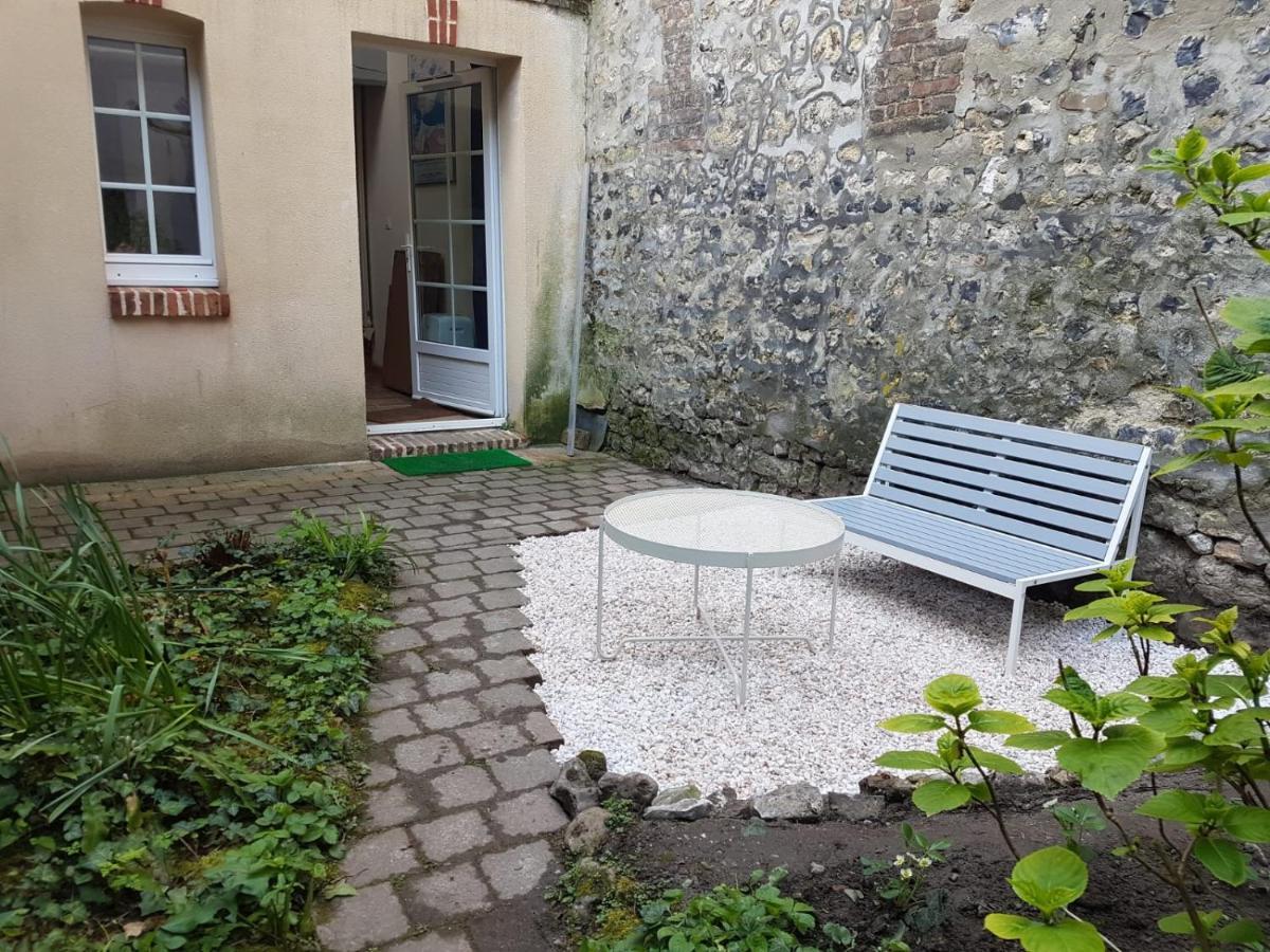 La cabane du Petit Matelot Honfleur Extérieur photo